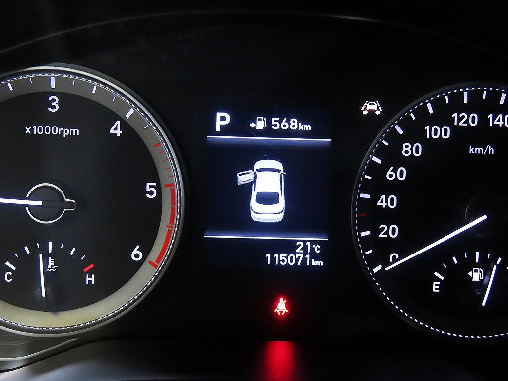 HYUNDAI Grandeur - Vista 9