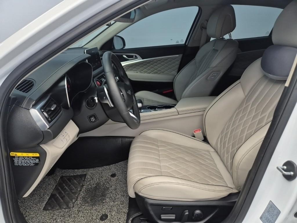 Genesis G70 - Vista 11