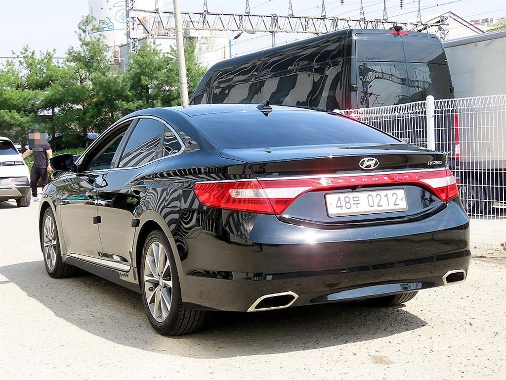 HYUNDAI Grandeur - Vista 3