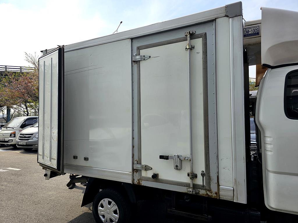 Small Truck Freezer Box(High Deck) 2019 Blanco - Importación desde Corea - HF Imports Iquique - Foto 16