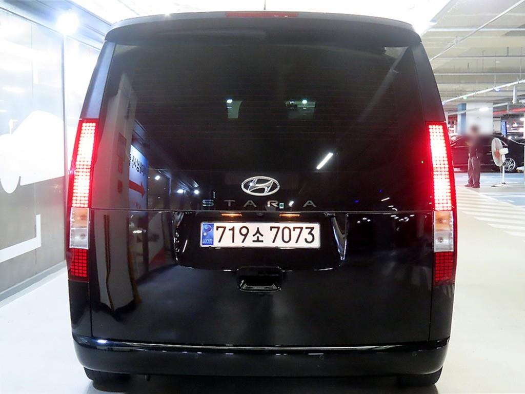 HYUNDAI Staria - Vista 5