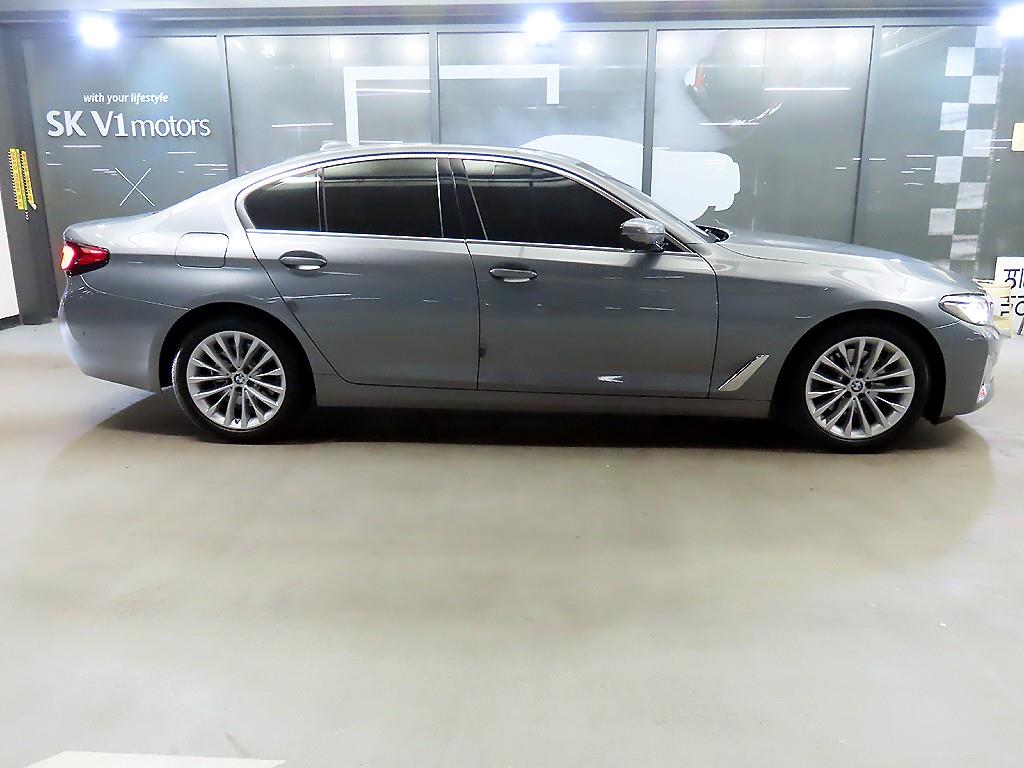 BMW 5 Series - Vista 3