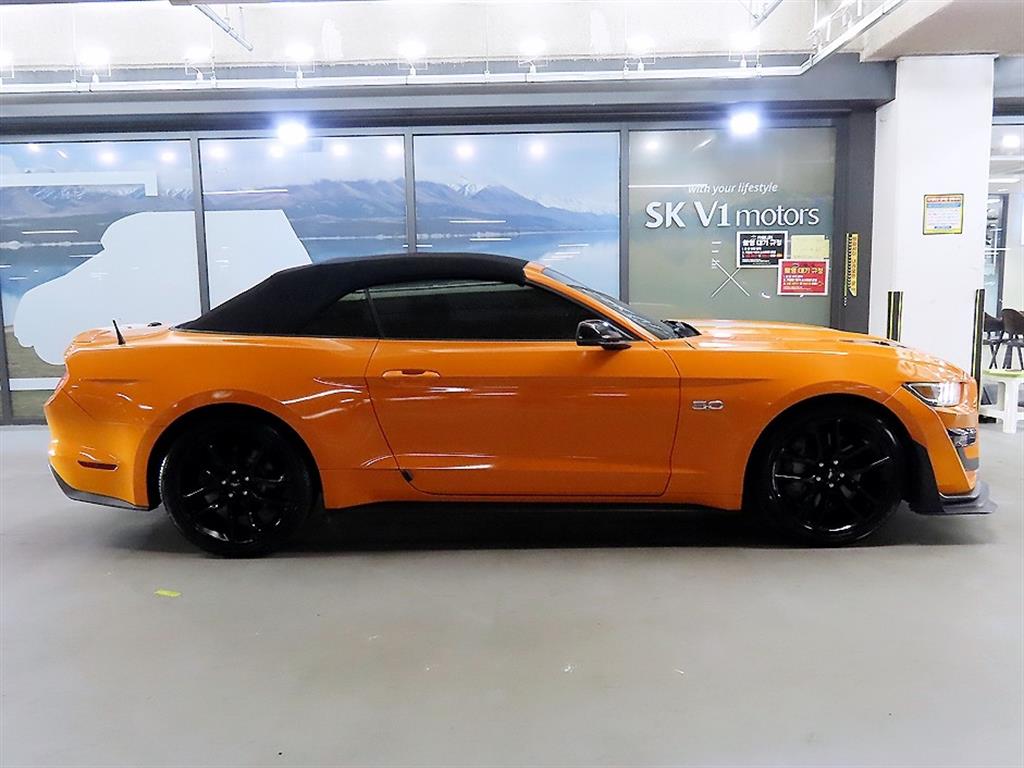 Ford Mustang - Vista 3