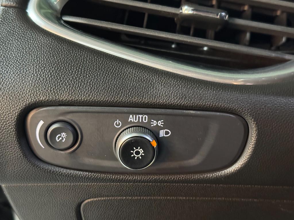 Chevrolet Malibu 2019 Blanco - Importación desde Corea - HF Imports Iquique - Foto 15