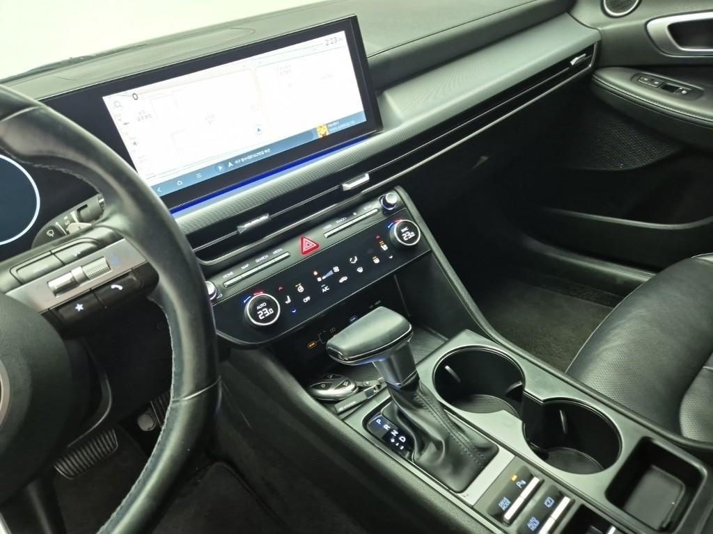 HYUNDAI Sonata - Vista 10