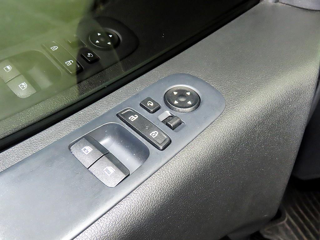 HYUNDAI Staria 2024 Negro - Importación desde Corea - HF Imports Iquique - Foto 14