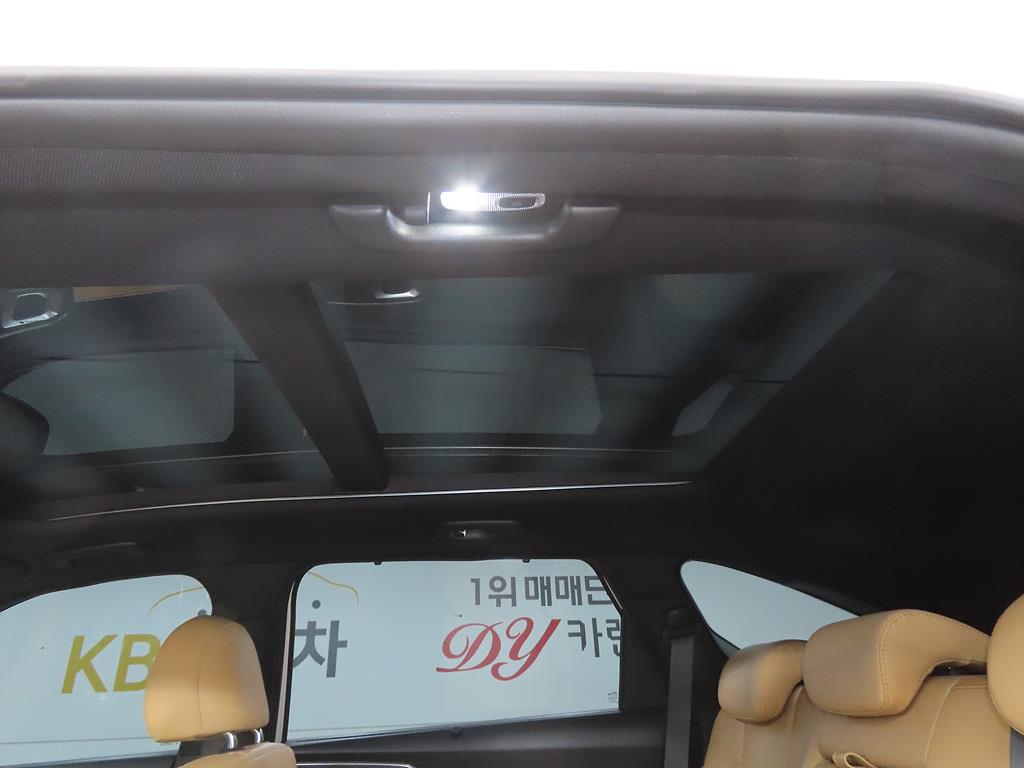 KIA Sorento - Vista 12