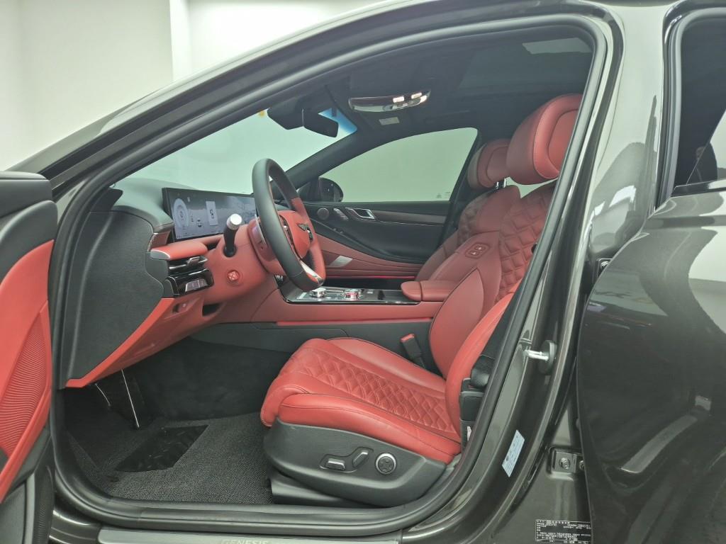 Genesis G80 - Vista 11