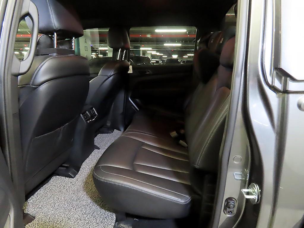 Ssangyong Rexton - Vista 7