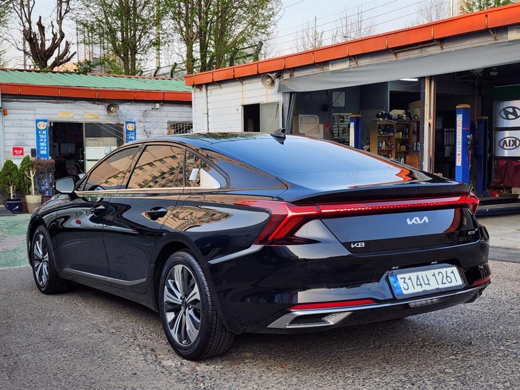 KIA K8 - Vista 3