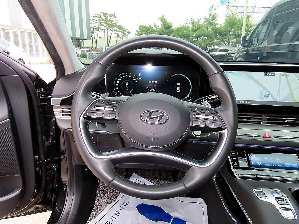 HYUNDAI Grandeur - Vista 8