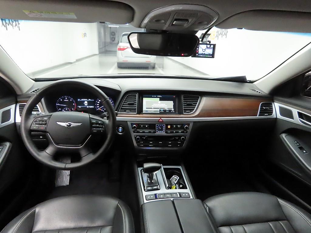 Genesis G80 - Vista 11