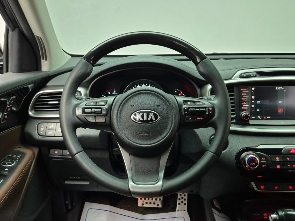 KIA Sorento - Vista 9