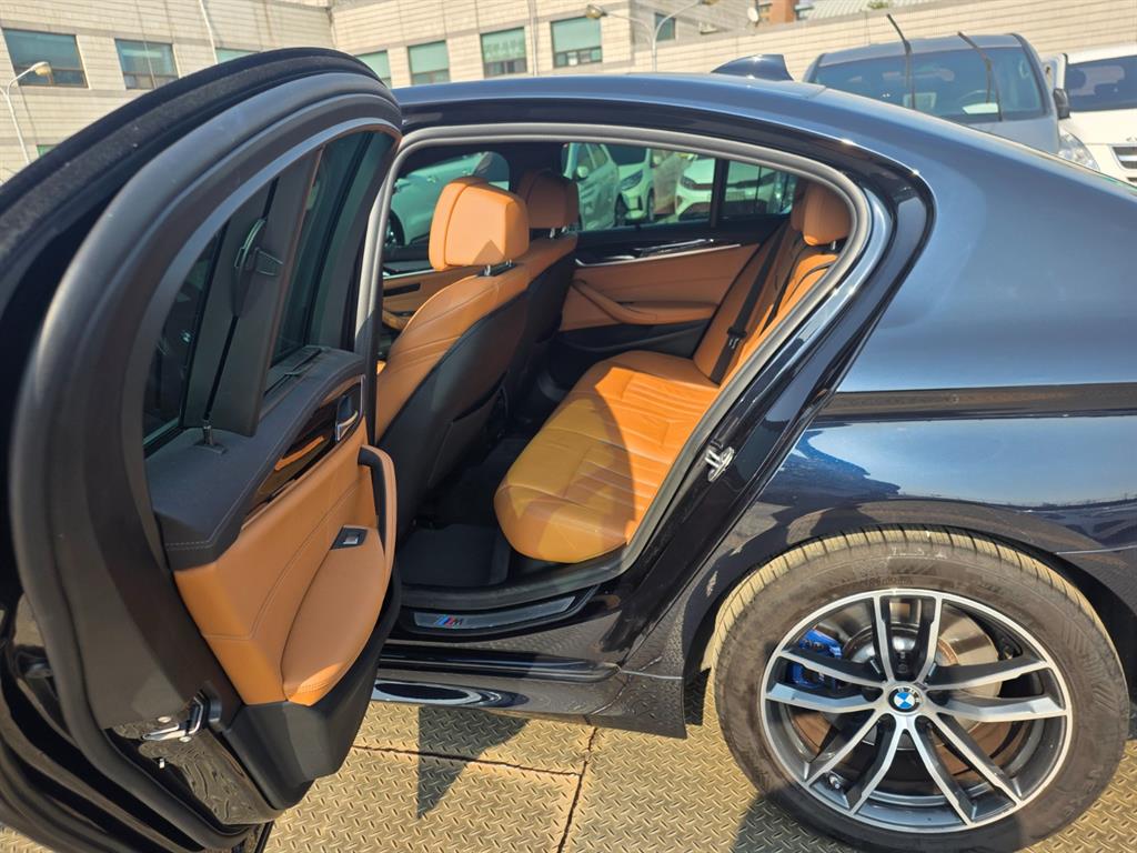 BMW 5 Series - Vista 9