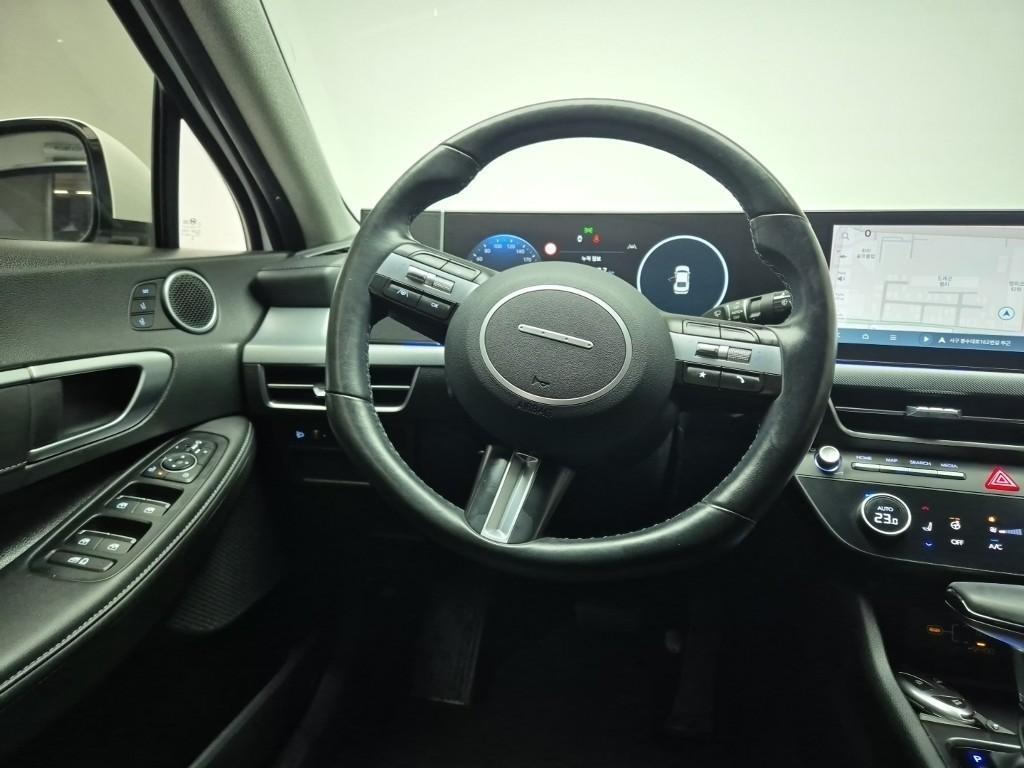 HYUNDAI Sonata - Vista 9