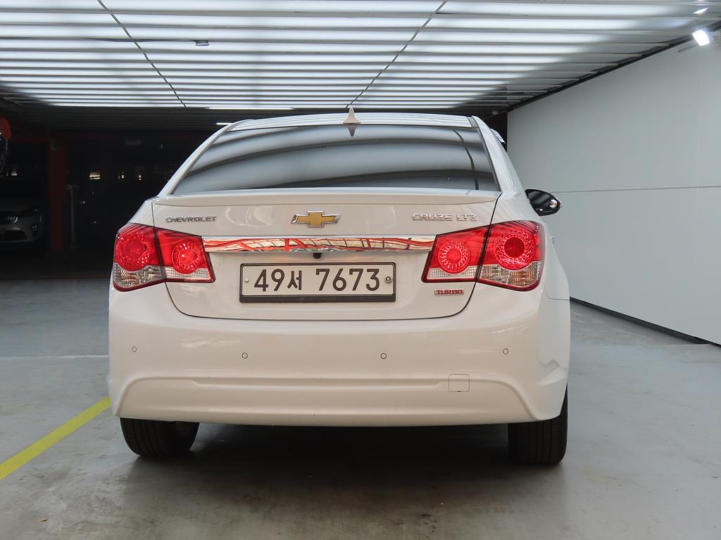 Chevrolet Cruise - Vista 3