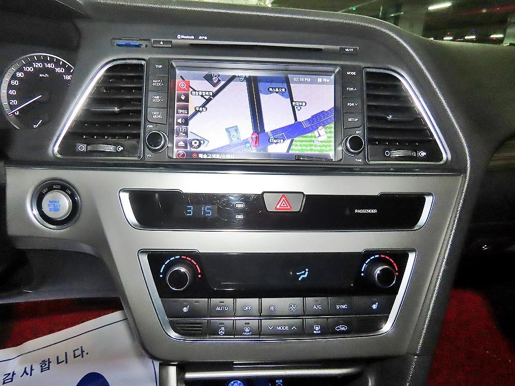 HYUNDAI Sonata - Vista 11