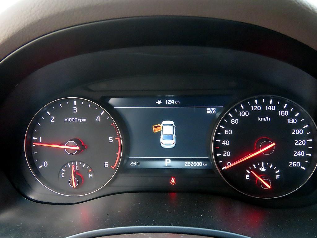 KIA K7 - Vista 9