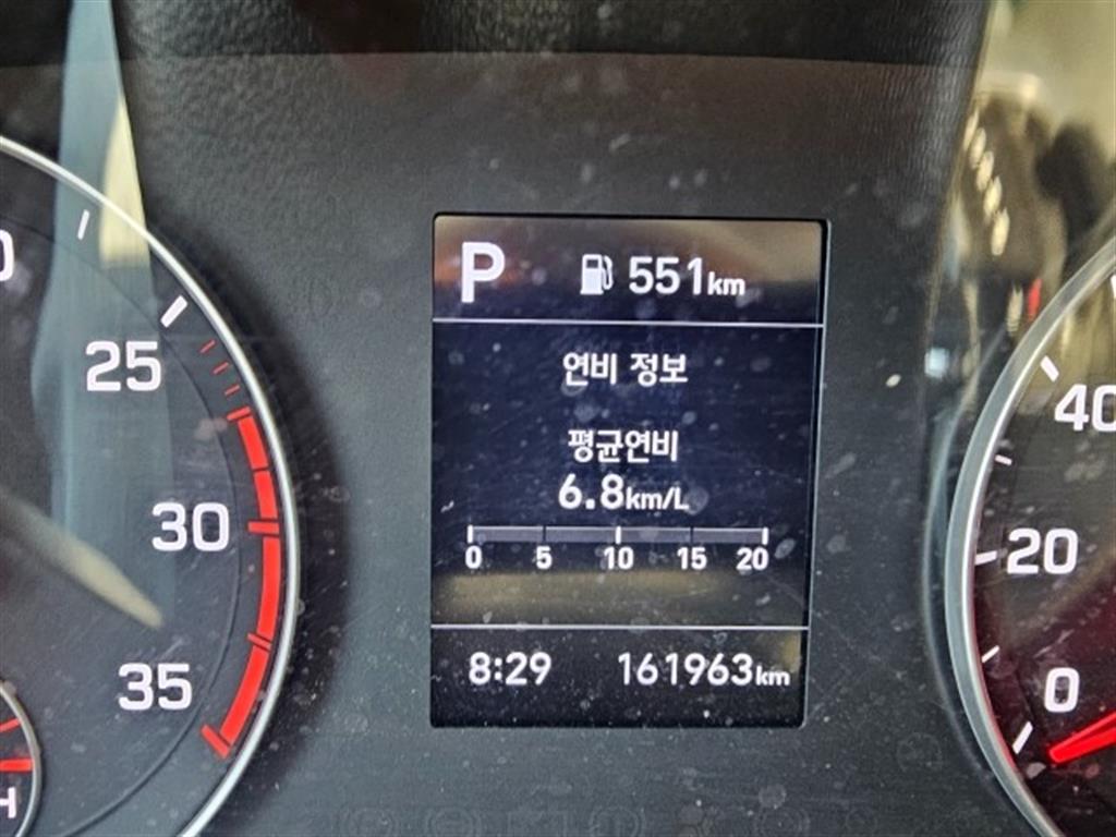 medium and large cargo truck - Vista 12