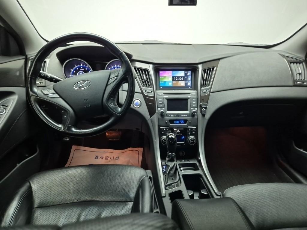 HYUNDAI Sonata - Vista 7