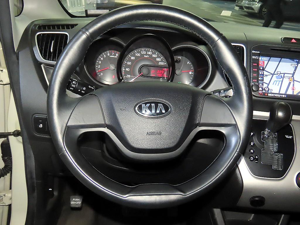 KIA Ray - Vista 8