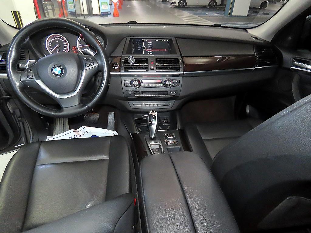 BMW X6 - Vista 10