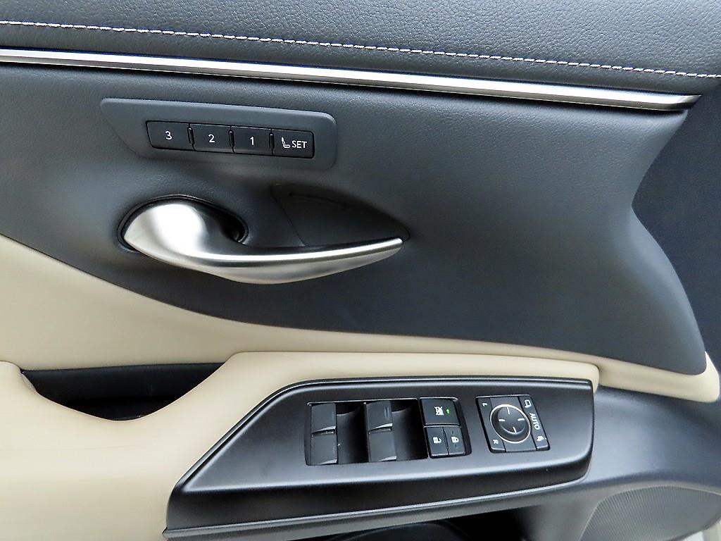 Lexus ES - Vista 11