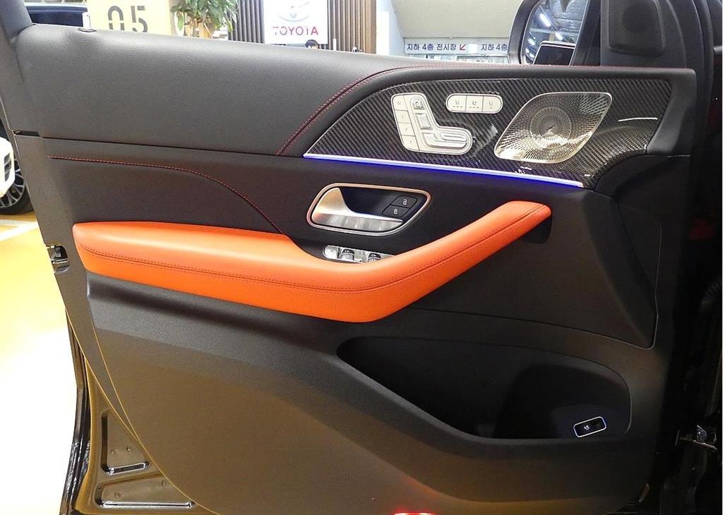 Mercedes Benz GLE Class - Vista 10