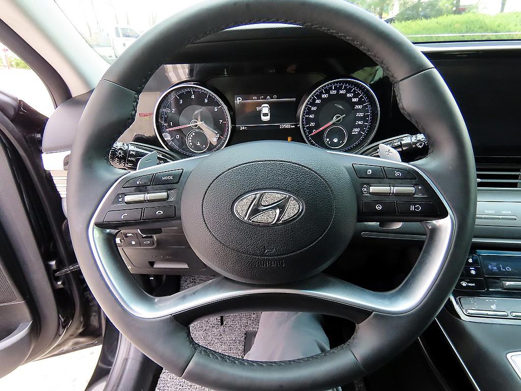 HYUNDAI Grandeur - Vista 8