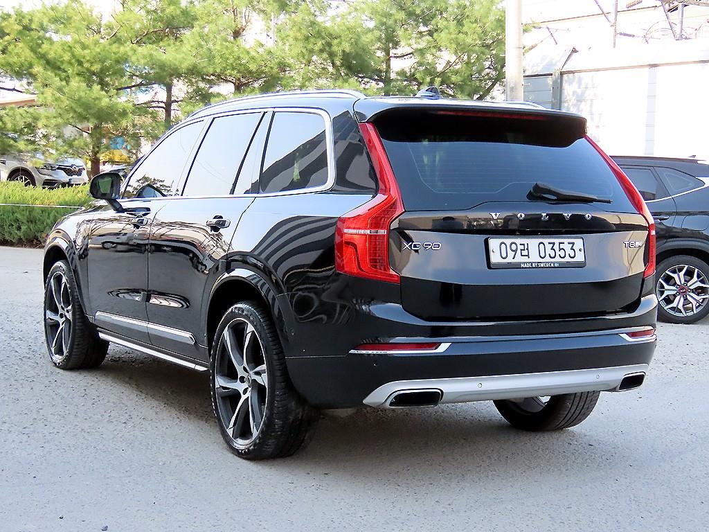 Volvo XC90 - Vista 3