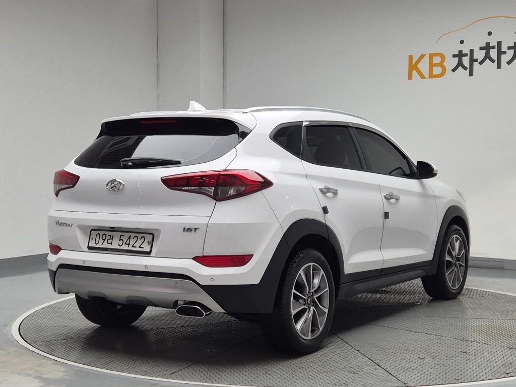 HYUNDAI Tucson - Vista 3