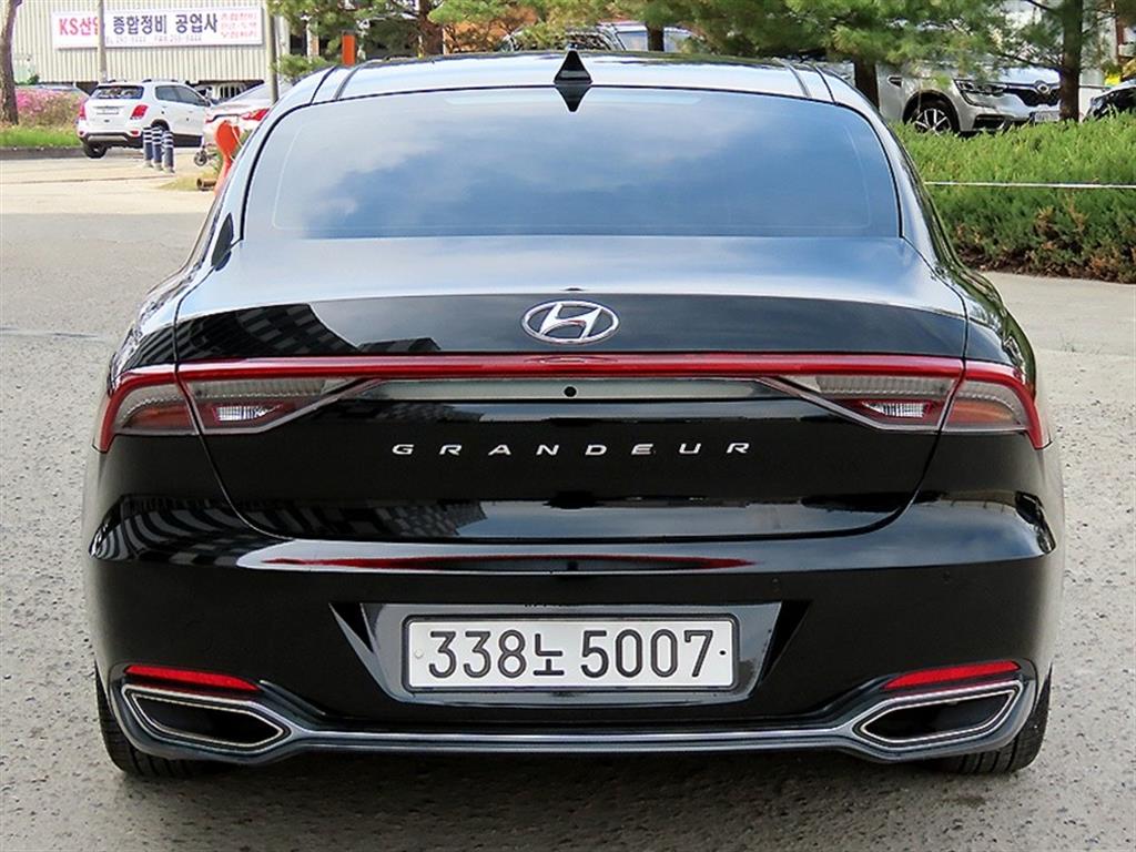 HYUNDAI Grandeur - Vista 4