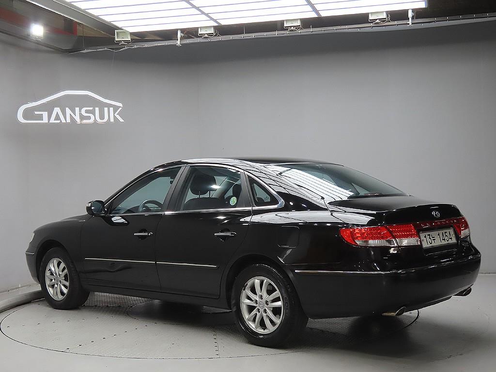 HYUNDAI Grandeur - Vista 5