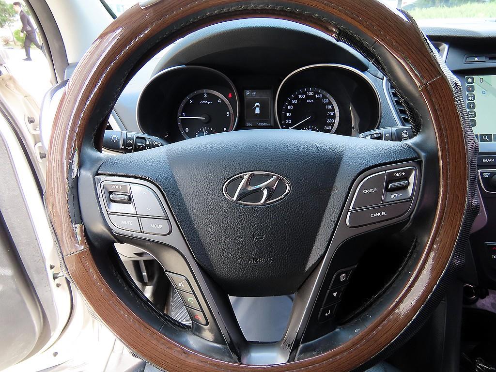 HYUNDAI Santa Fe - Vista 8