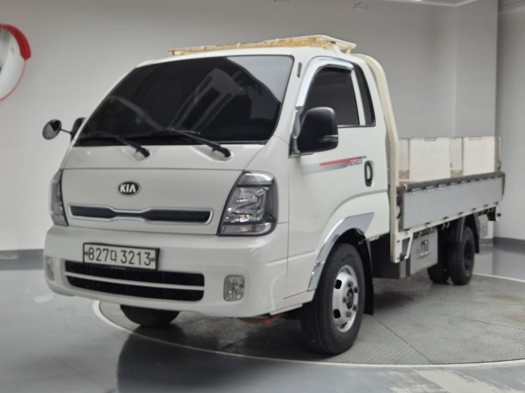 Small Truck Top_Powergate 2020 Blanco - Importación desde Corea - HF Imports Iquique - Foto 1