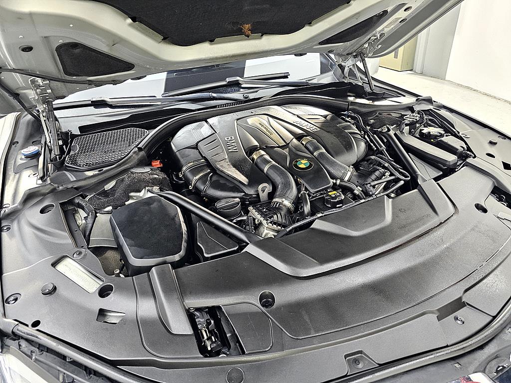 BMW 7 Series - Vista 6