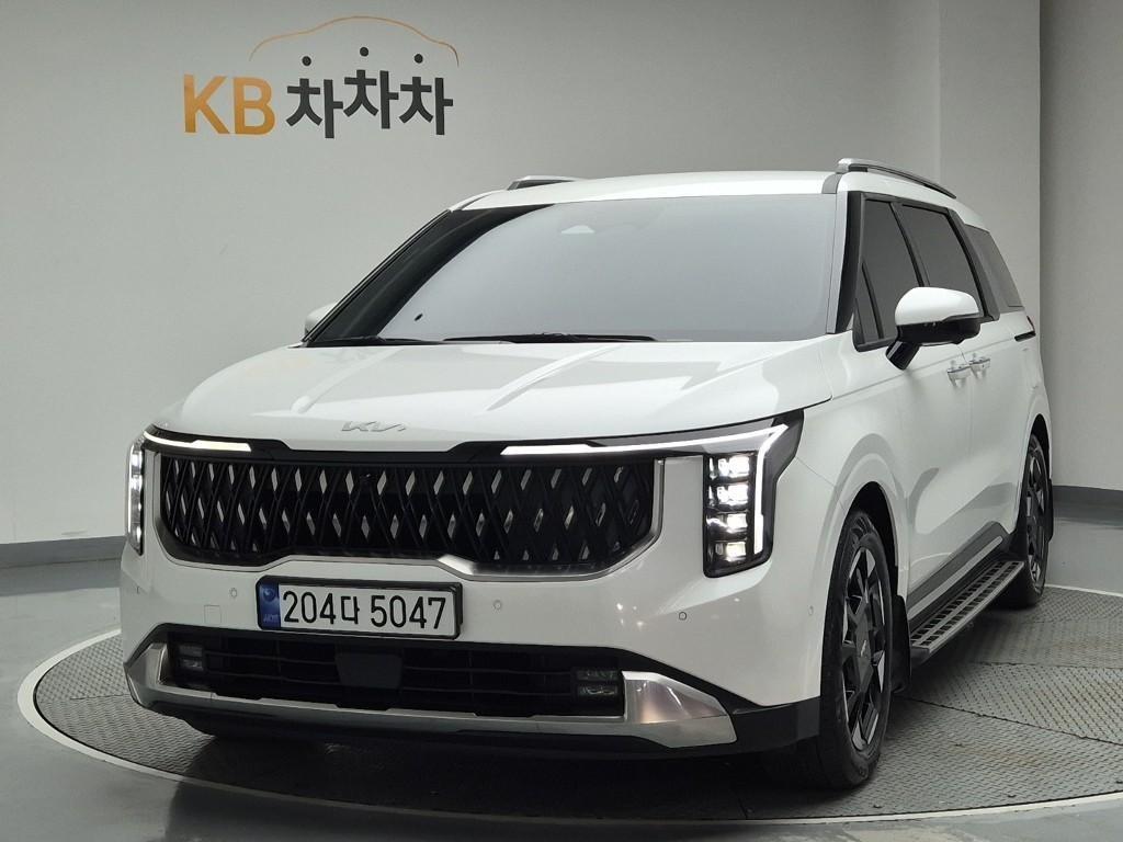 KIA Carnival 2025 Blanco - Importación desde Corea - HF Imports Iquique - Foto 1