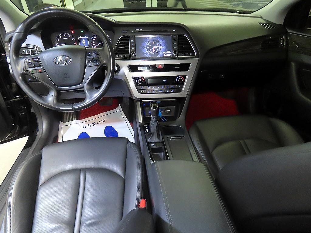 HYUNDAI Sonata - Vista 10