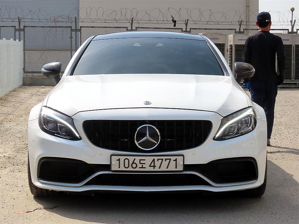 Mercedes Benz C Class 2018 Blanco - Importación desde Corea - HF Imports Iquique - Foto 1