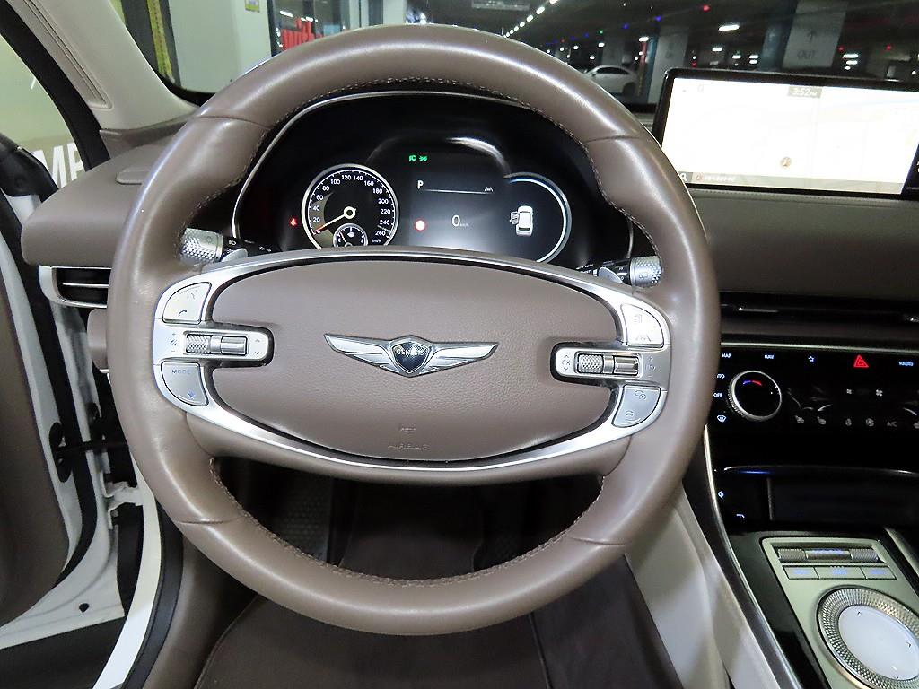 Genesis GV80 - Vista 8