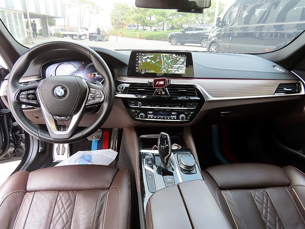 BMW 5 Series - Vista 7