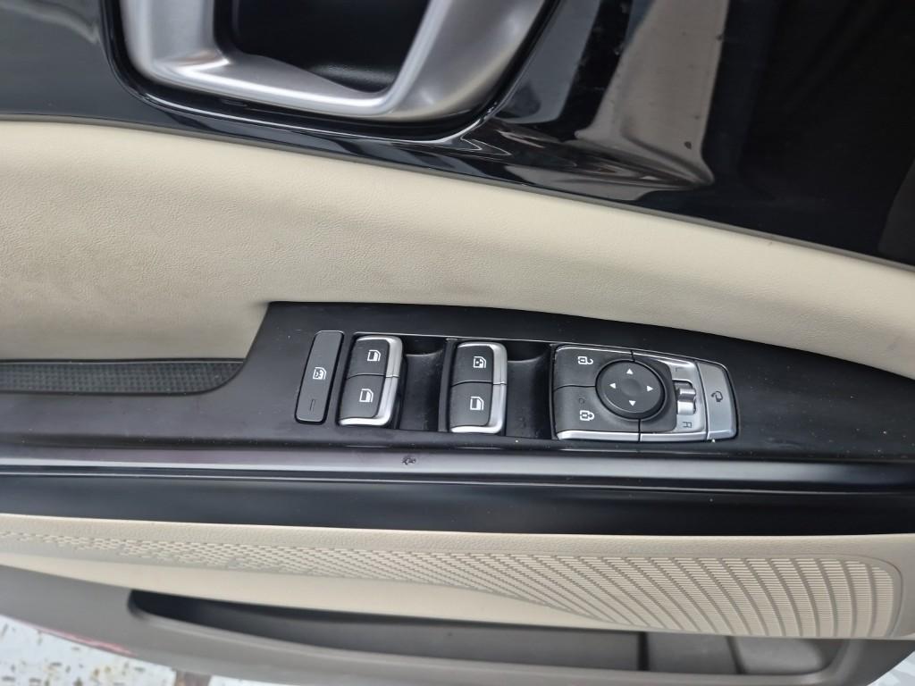 KIA Carnival - Vista 10