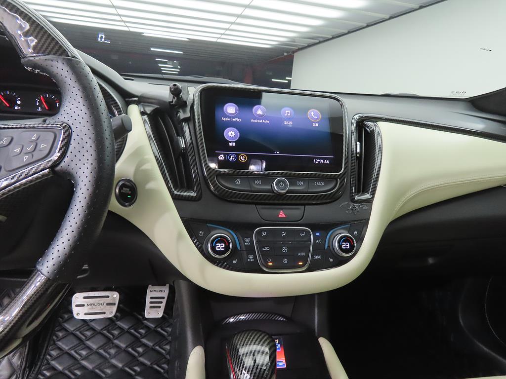 Chevrolet Malibu - Vista 10