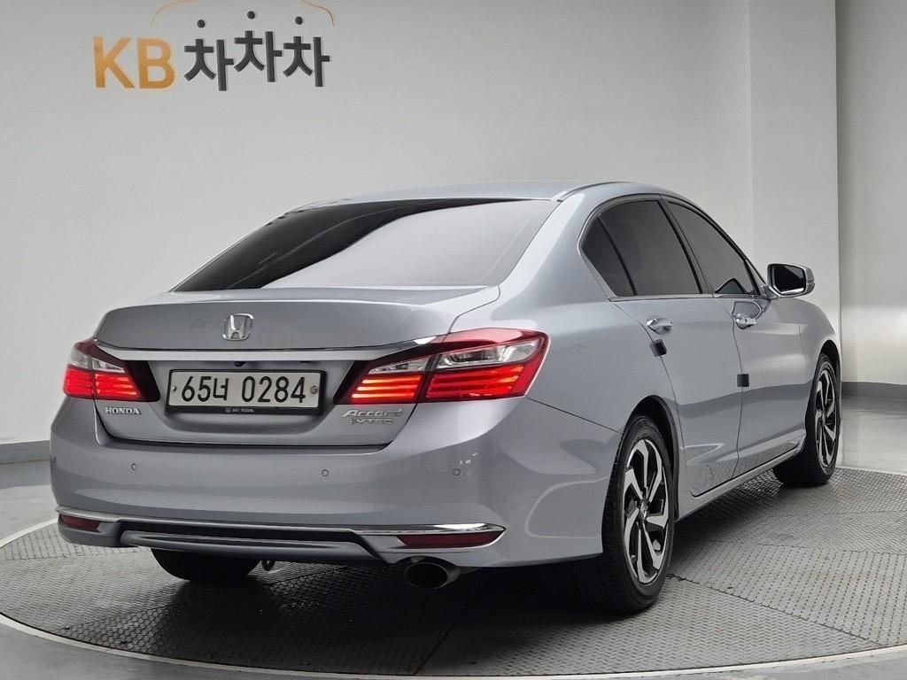 Honda Accord - Vista 3