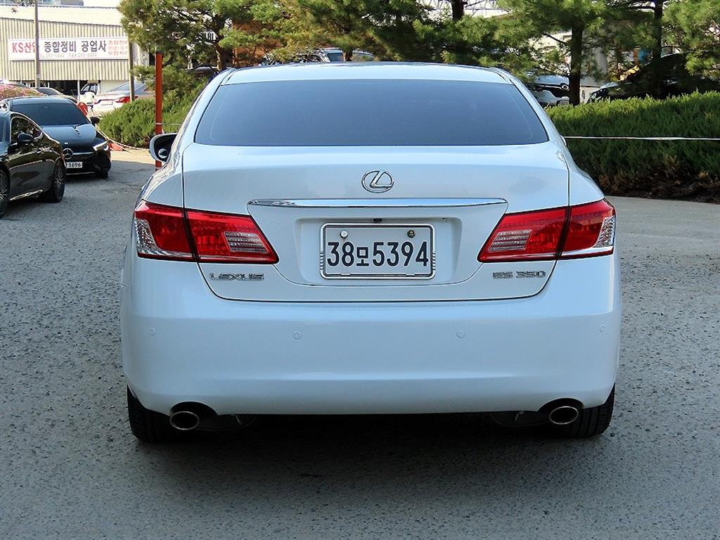 Lexus ES - Vista 4