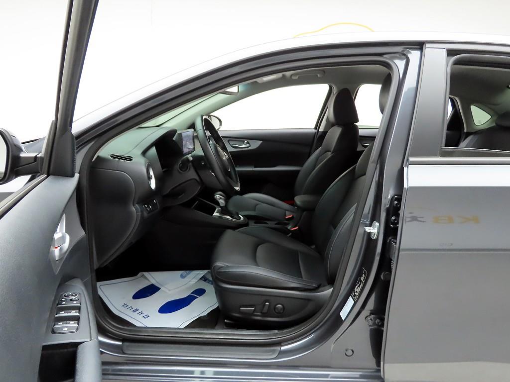 KIA K3 2022 Gris - Importación desde Corea - HF Imports Iquique - Foto 13