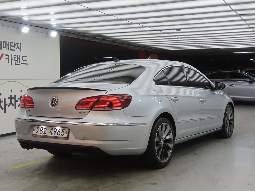 Volkswagen CC - Vista 4