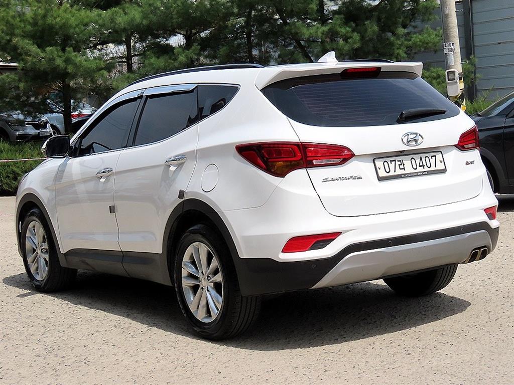 HYUNDAI Santa Fe - Vista 3