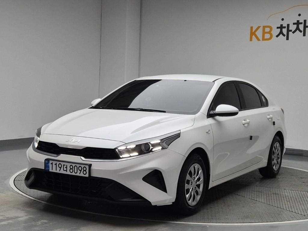 KIA K3 2022 Blanco - Importación desde Corea - HF Imports Iquique - Foto 1