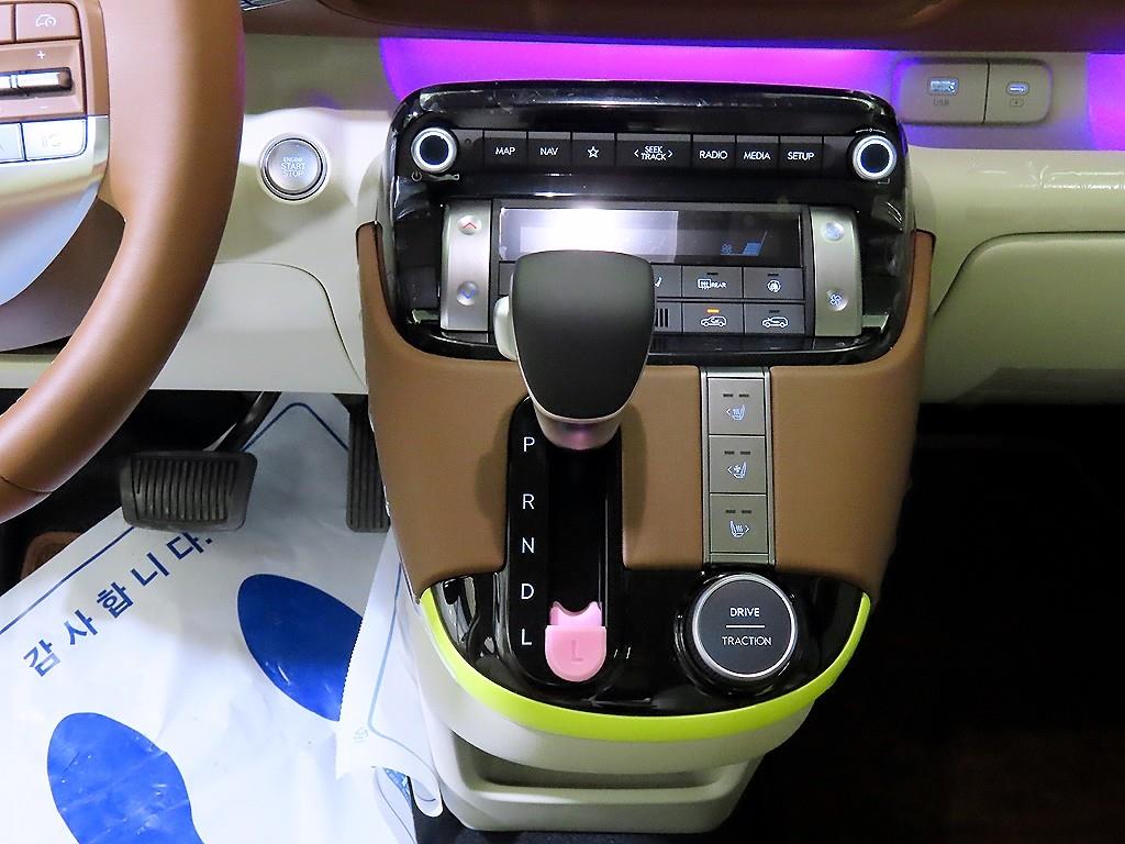 HYUNDAI Casper - Vista 12